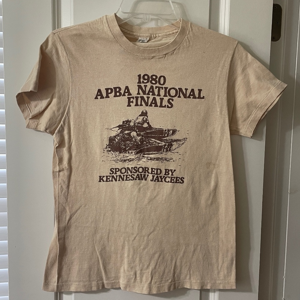 VINTAGE 1980'S HANES TAN T-SHIRT